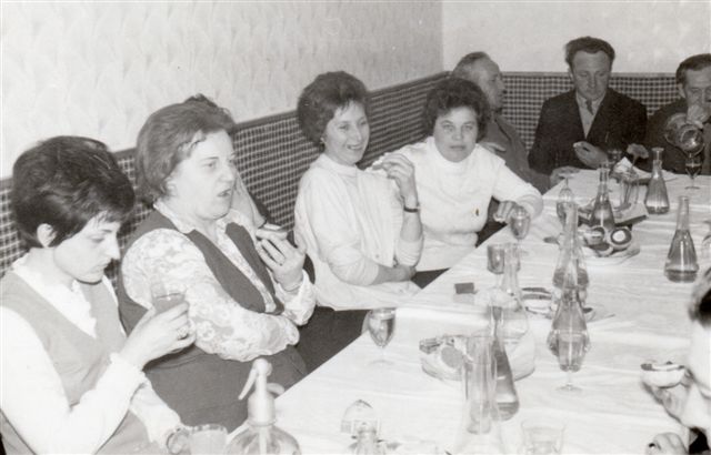 Ünnep (nőnap?) az 1.RAR-nál