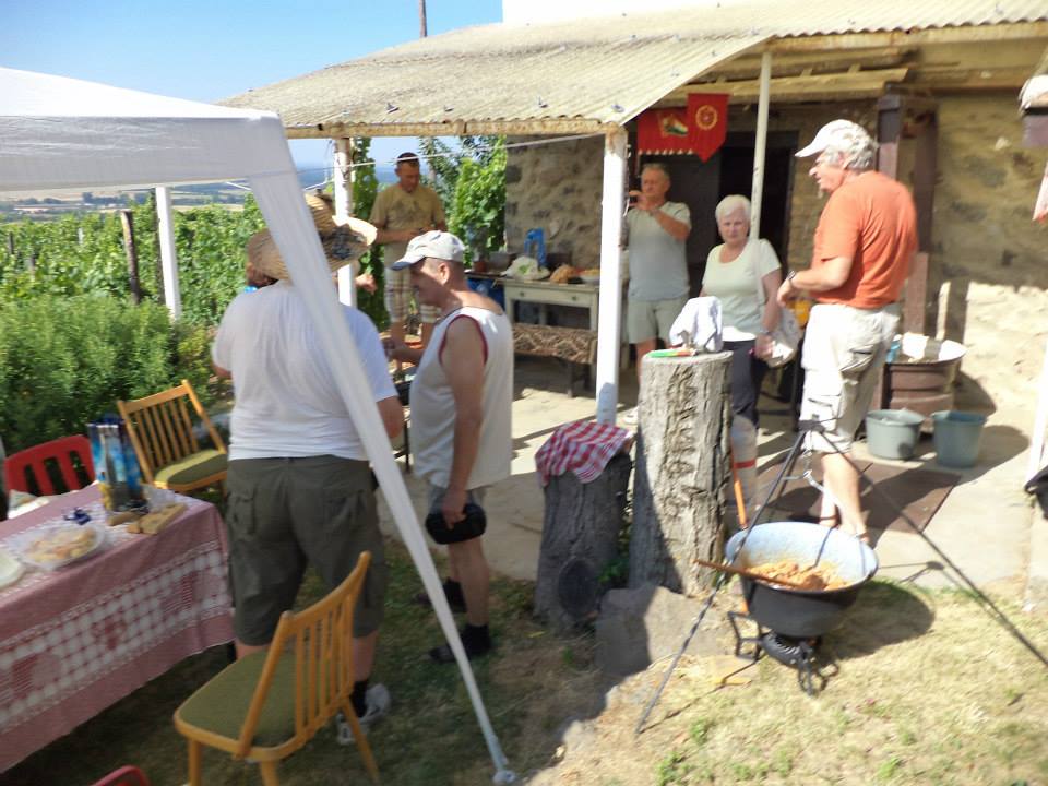 971558_450666628374448_1123308466_n