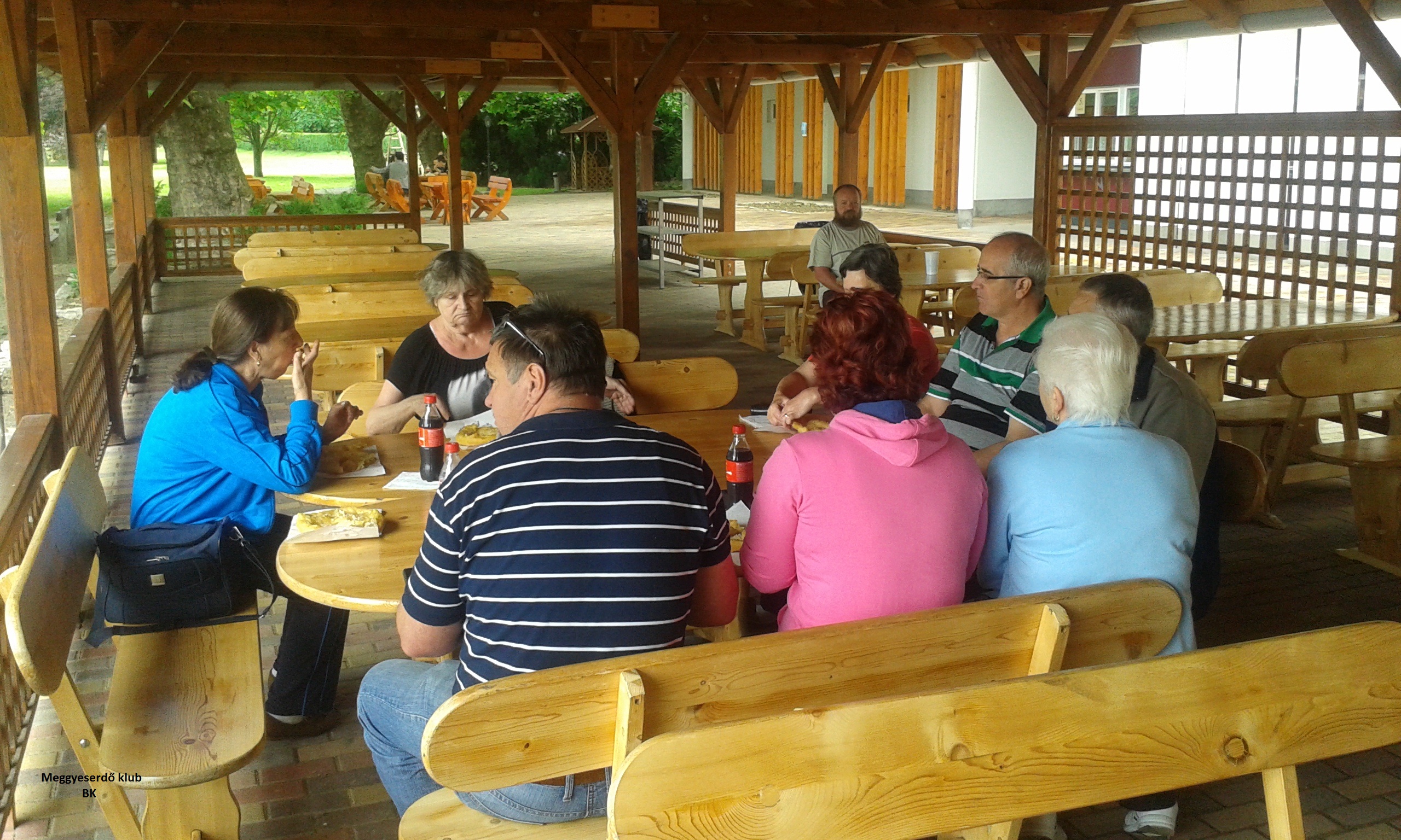 Ebéd előtt (helyett)...