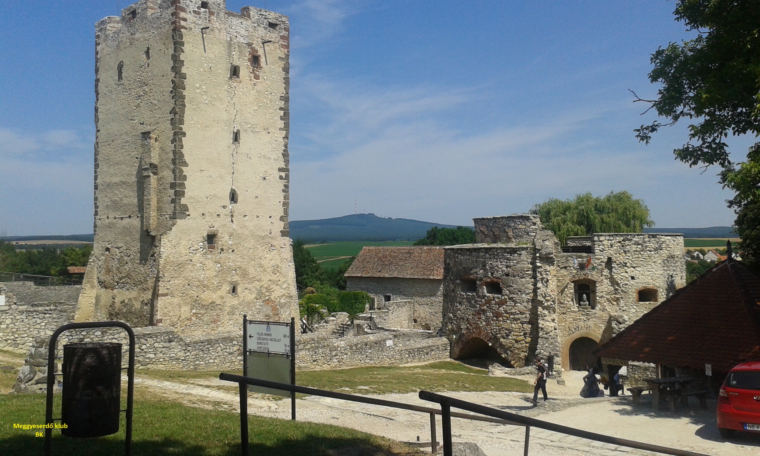 A Kinizsi-vár és Kab-hegy